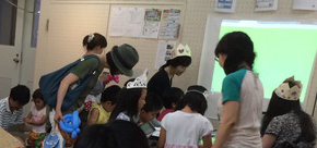 いきいきるん：ビスケットランドを作るワークショップの様子